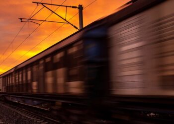 В Румынии поезд „потерял” два вагона с пассажирами