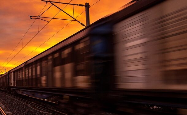 В Румынии поезд „потерял” два вагона с пассажирами