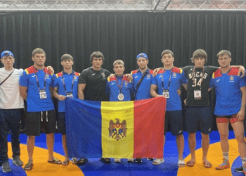 Bronz pentru Moldova: Luptătorul de stil greco-roman, Maxim Sarmanov, medaliat la Campionatul European din Italia