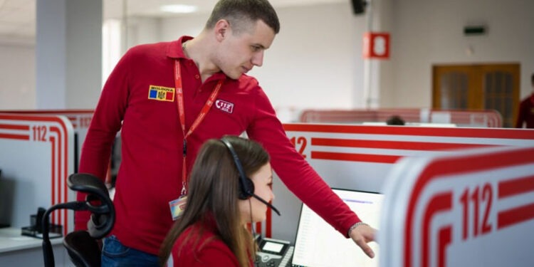 A sunat „în glumă” la 112: Condamnat la muncă în folosul comunității