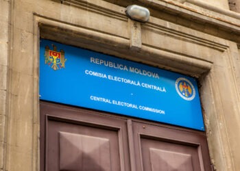 „Democrația Acasă” pe locul 2 în buletin; Doi independenți cer liste de semnături