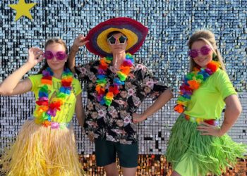 Сотни детей и родителей приняли участие в пенной дискотеке в Комрате