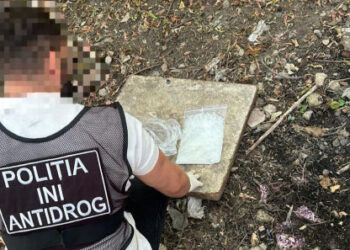 Prins cu droguri ascunse în Chișinău: Vindea „sare” prin Telegram
