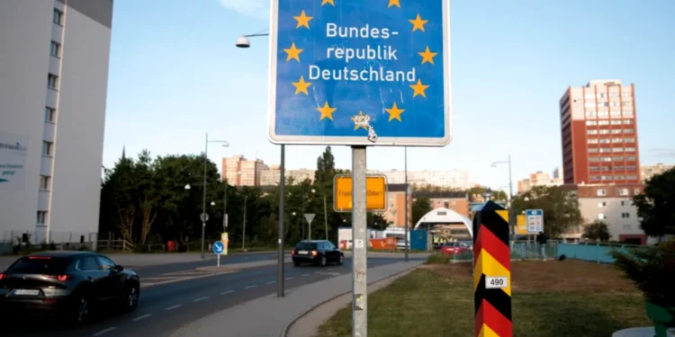 România, campioana migrației în UE: 3,1 milioane de români trăiesc în afara țării