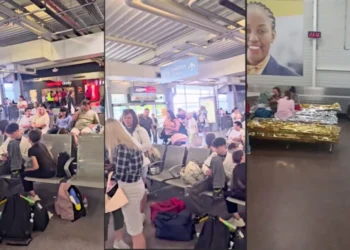 Более 100 пассажиров рейса Париж-Кишинев ждут 24 часа вылета в Молдову