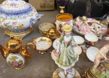 Незадекларированная партия антиквариата была спрятана в автомобиле, следовавшем из Германии