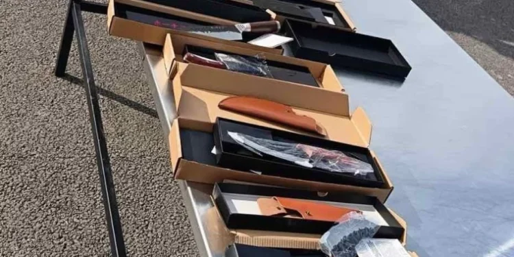 В Леове были обнаружены незадекларированные ножи