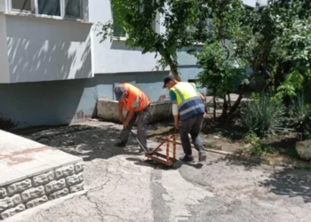 В одном из секторов столицы были демонтированы незаконные антипарковочные установки