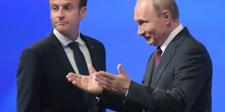 Путин перечислил Макрону условия достижения мира на Украине