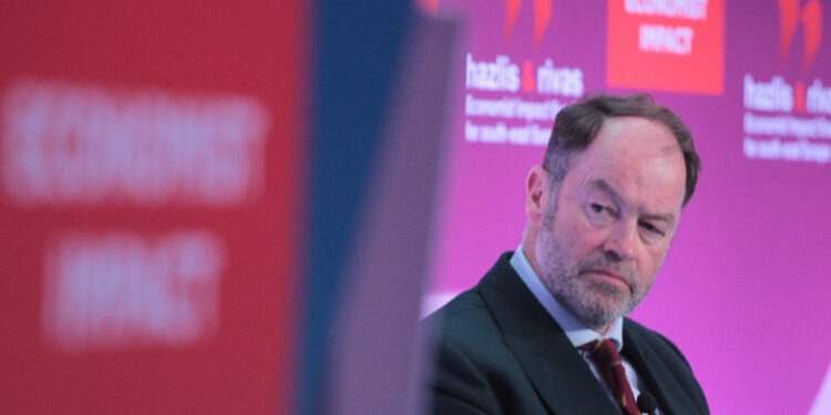 Fostul șef al armatei britanice, Sir Patrick Sanders: „Până în 2030, Marea Britanie trebuie să fie pregatită de război cu Rusia”