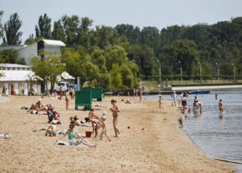 Scăldatul în lacurile din Chișinău, un pericol: Avertismentul medicilor