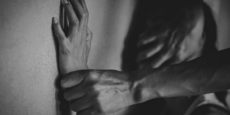 Asistent Parental Condamnat pentru Violarea Minorei