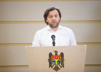 Alaiba 0,1%: Economia Moldovei crește doar în postările PAS de pe internet”