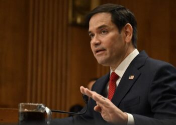 Un escroc a folosit inteligența artificială pentru a se da drept Marco Rubio și a contactat miniștri de externe