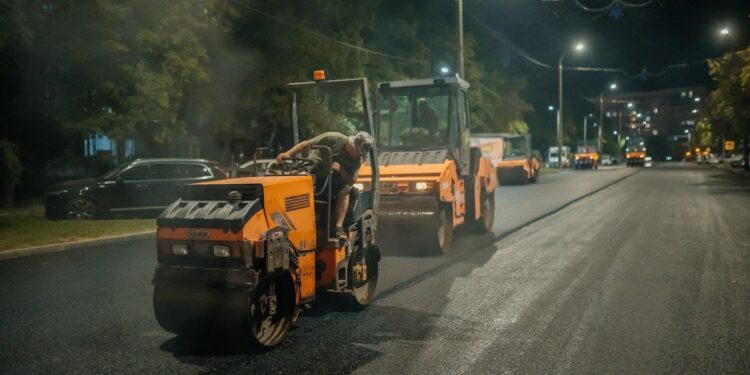 Сегодня с 18:00! Изменения маршрутов автобусов и троллейбусов в Кишинёве из-за ремонта на Ливиу Деляну