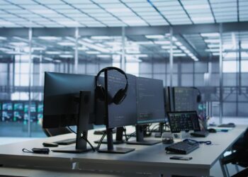 Cutremur pe piața muncii din România: Un colos al industriei IT trimite acasă sute de oameni; este unul dintre marii angajatori din Europa de Est în domeniu