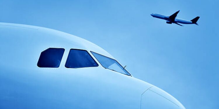 Putea să fie sfârșitul pentru sute de pasageri. Un avion a aterizat peste o altă aeronavă care începea decolarea