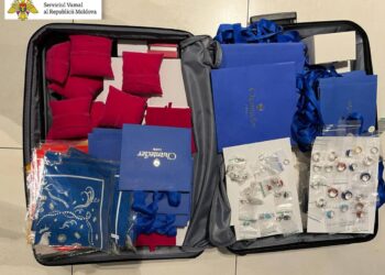 Из Милана в Кишинёв с полным ювелирных изделий чемоданом