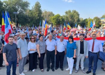 Mii de locuitori au participat la un miting în susținerea Evgheniei Guțul în Ceadâr-Lunga