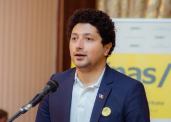 Депутата PAS обвинили во лжи. «Предвыборные фантазии» Раду Мариана о средней зарплате в Кишинёве