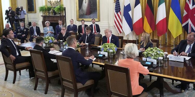 Трамп встретился с Зеленским и лидерами ЕС в Белом доме. Что нужно знать