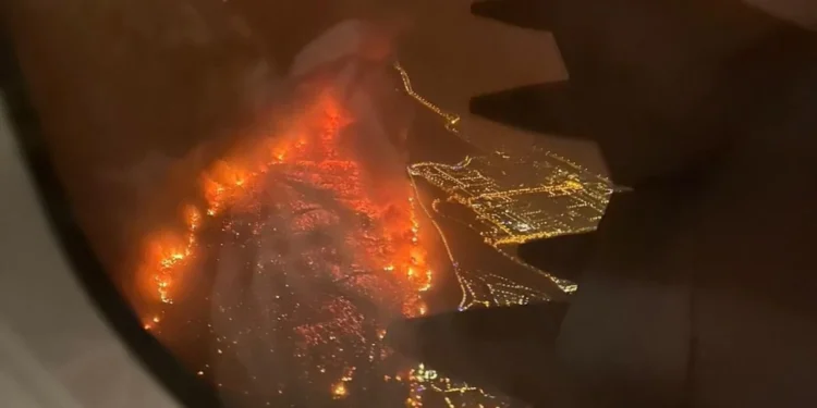 Огонь подбирается к Мадриду: тысячи людей эвакуированы в Испании из-за лесных пожаров