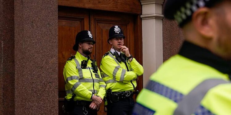 В Британии задержали мужчину по подозрению в отравлении детей ядом в летнем лагере