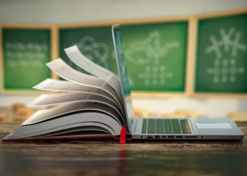 Проблемы в экономике бьют по образованию Румынии. Под угрозой начало учебного года