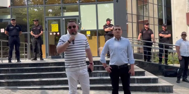 Исключённые из гонки партии Блока «Победа» ждут вердикта КС и требуют допустить их к выборам