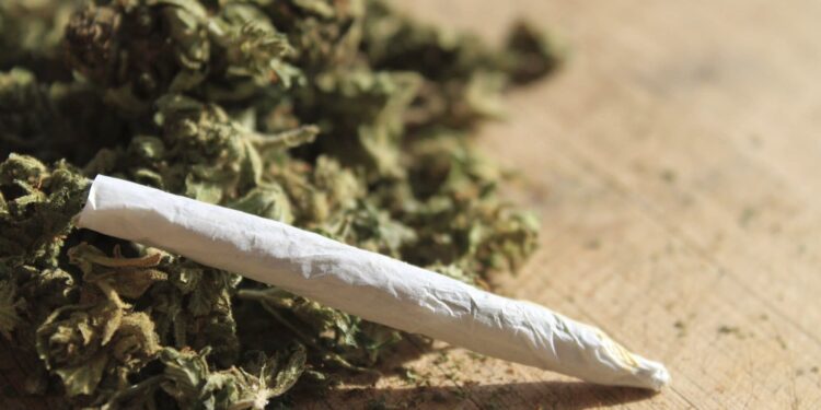 Молдаванин и украинец задержаны за контрабанду наркотиков из Испании на сумму более 2,5 млн леев