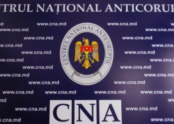 Адвокат из Кишинёва под наблюдением Национального центра по борьбе с коррупцией из-за взятки в тысячи евро