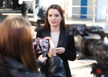 Tot ce are este un apartament de 47 de metri pătrați. Mama Evgheniei Guțul, convinsă de nevinovăția fiicei sale