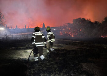 Pompierii moldoveni continuă lupta cu incendiile din Grecia, intervenind non-stop