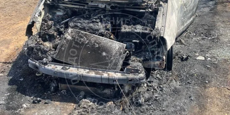 Mașină mistuită de flăcări în stânga Nistrului: șoferița a scăpat teafără