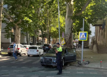 Audi grav avariat într-un accident în centrul Chișinăului