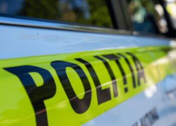 Bărbat înjunghiat de fosta soție, transportat de urgență la spital