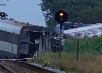 Поезд сошел с рельсов в Дании: одна жертва, десятки раненых