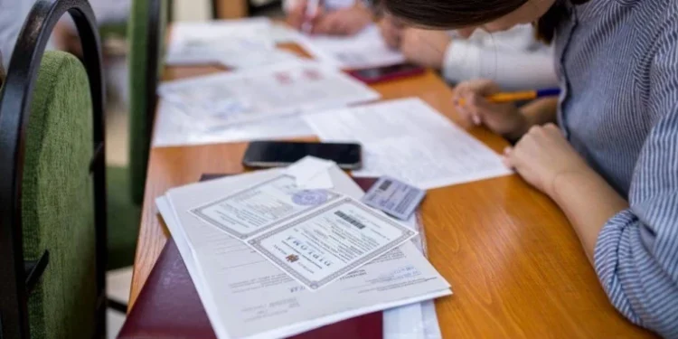 Admitere 2025: Cel mai în vîrstă aplicant la universitățile din Moldova are 75 de ani