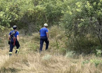 Intervenție IGSU: bărbat scos dintr-o râpă după un accident cu motocicleta