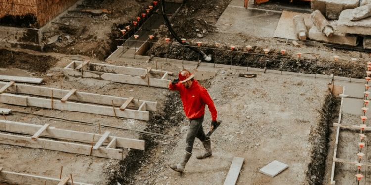 Caz tragic în capitală: Un muncitor român a murit după ce a căzut de la înălțime, în timp ce lucra pe șantier