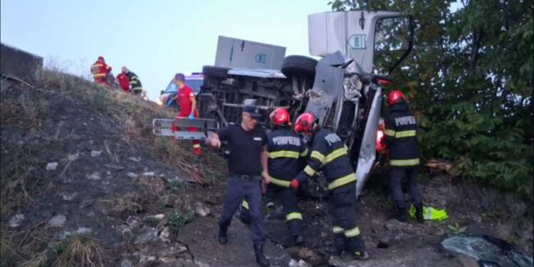 Tragedie pe ruta Moldova–Italia: o femeie decedată, doi răniți după un accident în Bihor