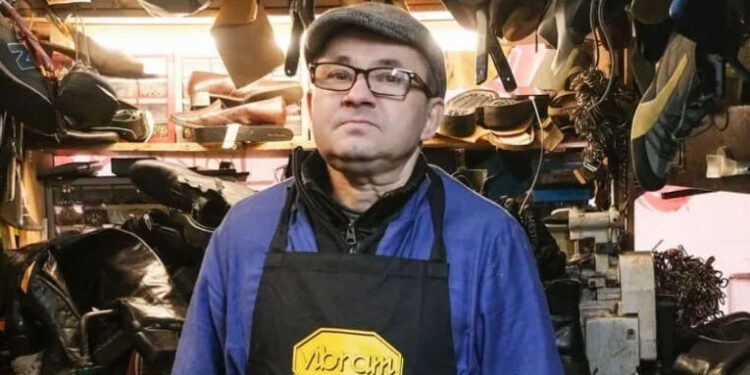 В Италии при пожаре погиб известный мастер по ремонту обуви из Молдовы