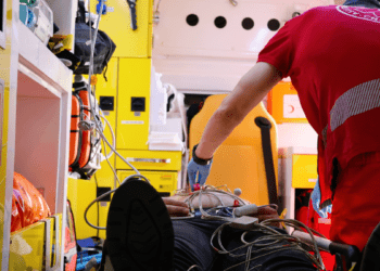 Echipele AMU au salvat un bărbat în stop cardio-respirator la Chișinău