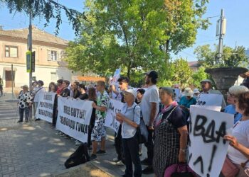 Протест у тюрьмы №13: полиция пыталась помешать акции в поддержку Евгении Гуцул