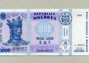 Nu ajung banii la nimic, îi oferă târziu. Locuitorii din Chișinău despre ajutorul guvernamental pentru pregătirea copiilor pentru școală