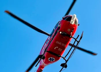 Un copil de 9 ani și tatăl său au murit după ce s-au electrocutat într-o piscină gonflabilă, în județul Sibiu