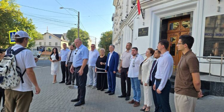 Refuzul Curții Supreme de Justiție de a revizui decizia CEC privind neînregistrarea blocului „Victorie” nu a a oprit lupta: partidele din bloc vor depune documentele la CEC separat