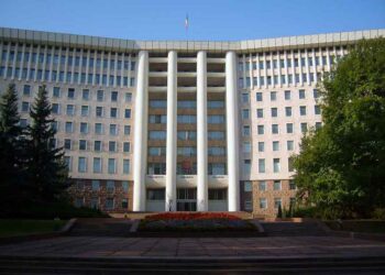 Депутаты соберутся на пленарное заседание в воскресенье