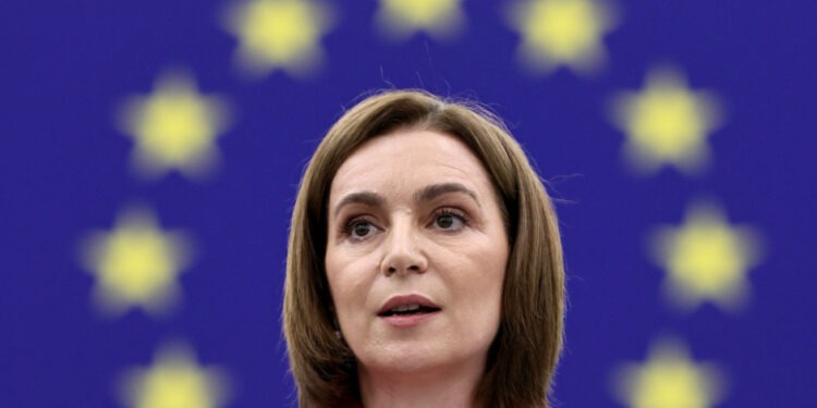 Скандальная ситуация на этнофестивале между Санду и пенсионерами из Гагаузии