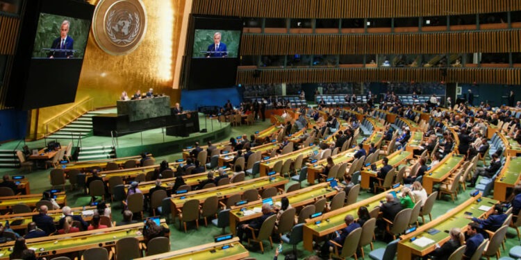 Франция, Монако и Люксембург официально признали Палестину